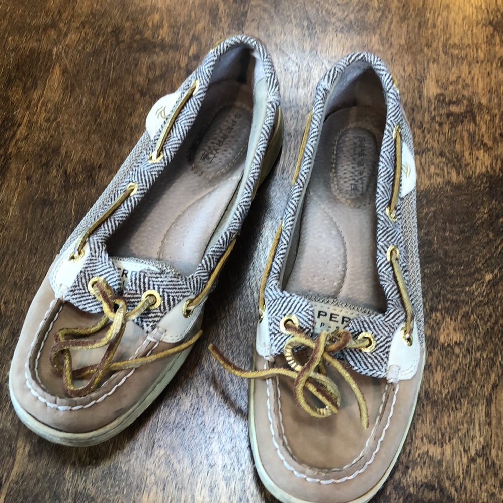Sperry Sz. 7 women’s slip on‎ shoes
